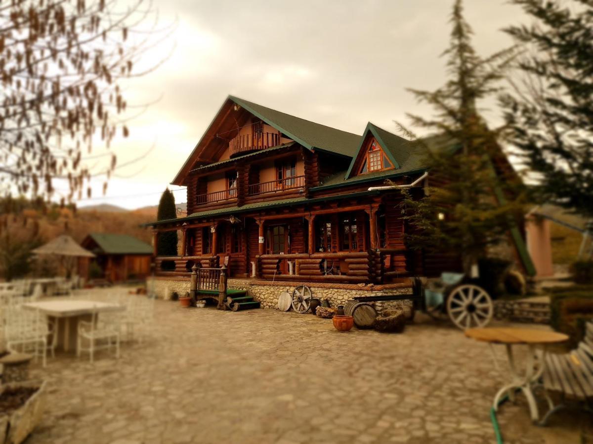 Отель Sofra Kolonjare Agroturizem Erseke Экстерьер фото