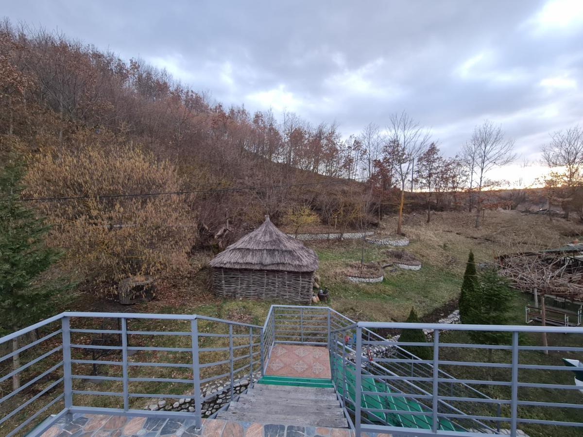 Отель Sofra Kolonjare Agroturizem Erseke Экстерьер фото
