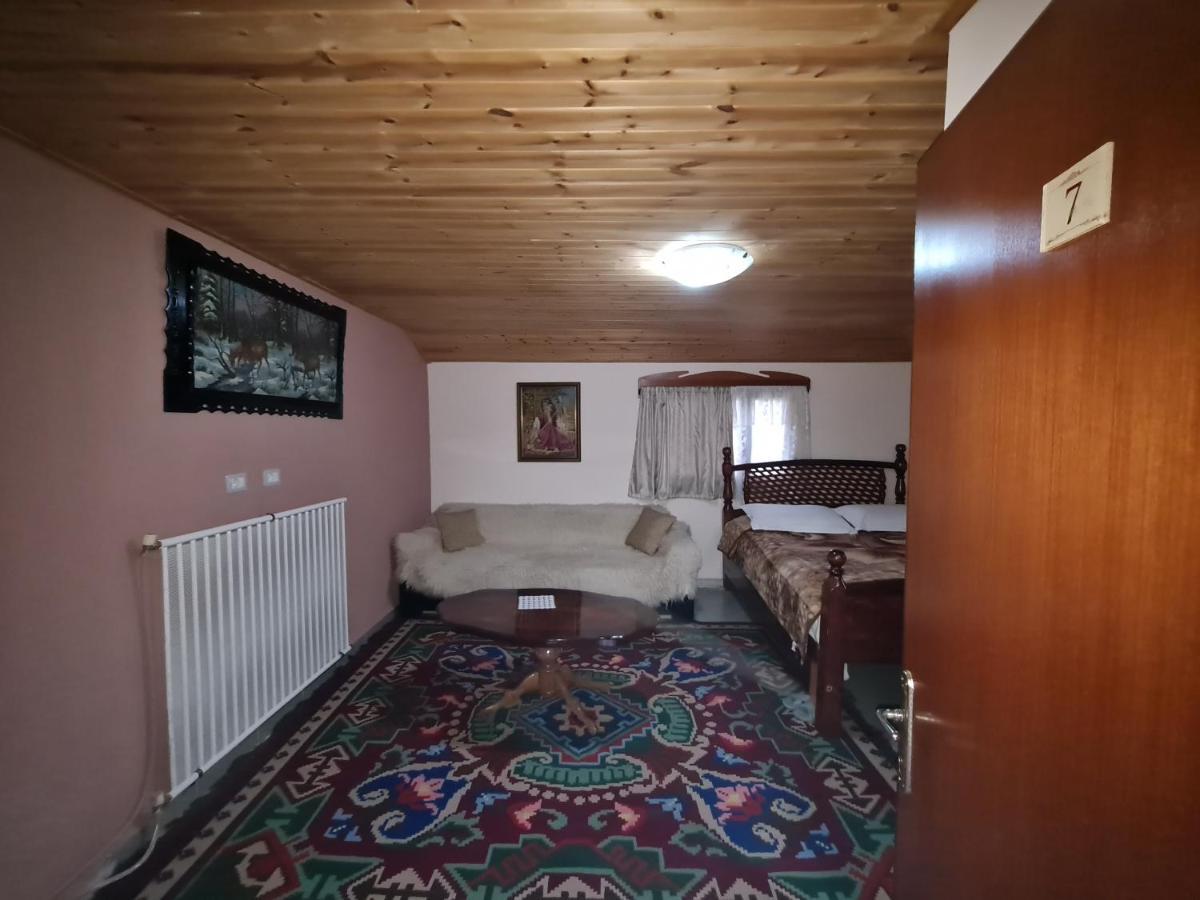 Отель Sofra Kolonjare Agroturizem Erseke Экстерьер фото