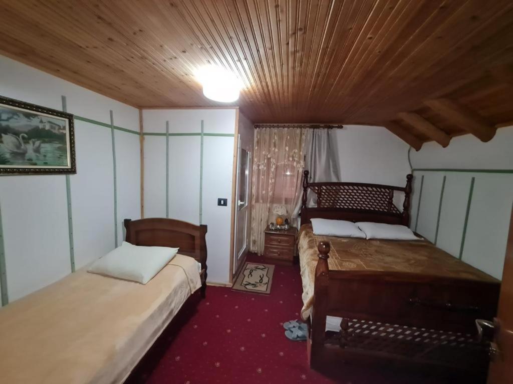 Отель Sofra Kolonjare Agroturizem Erseke Экстерьер фото